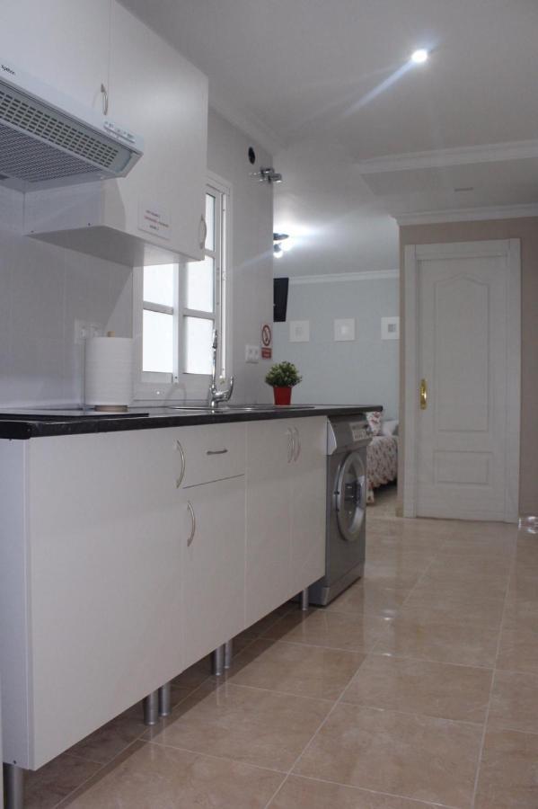 Nice And New Studio Very Close To The City Center 2ºa マラガ エクステリア 写真