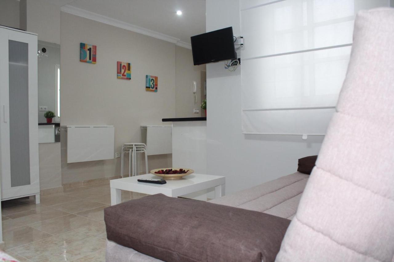 Nice And New Studio Very Close To The City Center 2ºa マラガ エクステリア 写真
