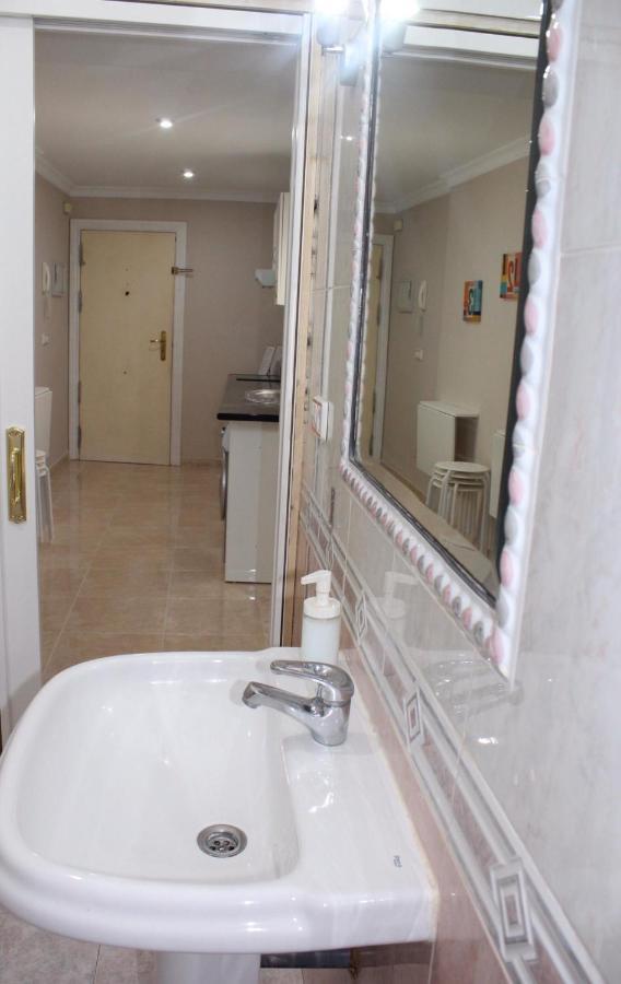 Nice And New Studio Very Close To The City Center 2ºa マラガ エクステリア 写真